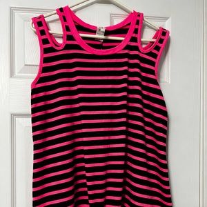 NWOT Lilypad open shoulder oversized tank